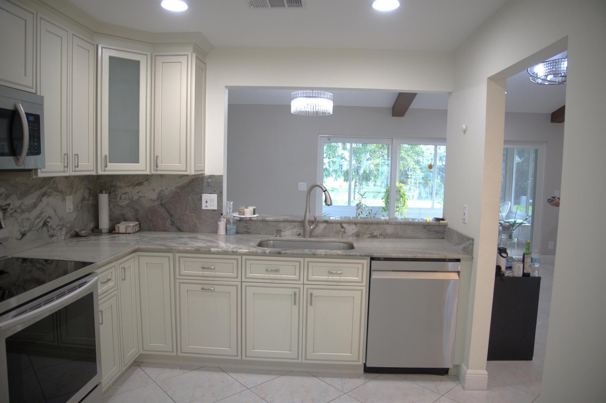 AMERICAN HOMES AT BOCA RA - Residential Lease