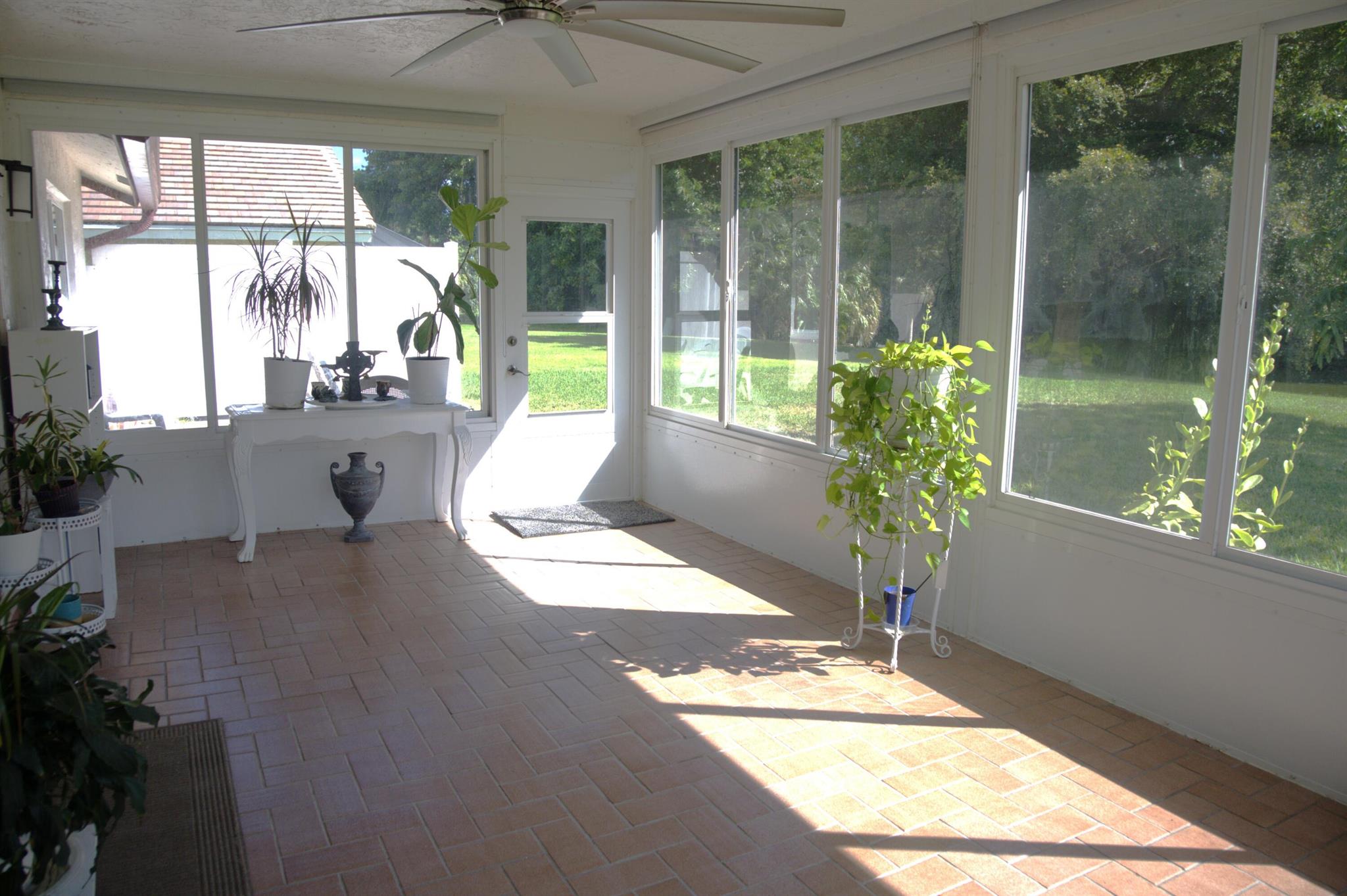 AMERICAN HOMES AT BOCA RA - Residential Lease