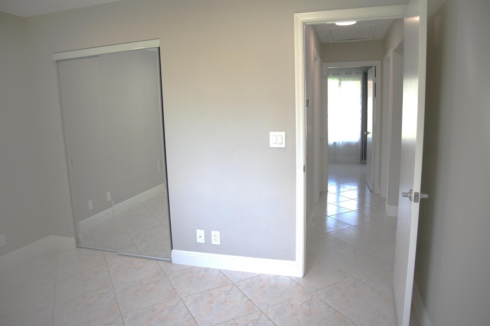 AMERICAN HOMES AT BOCA RA - Residential Lease