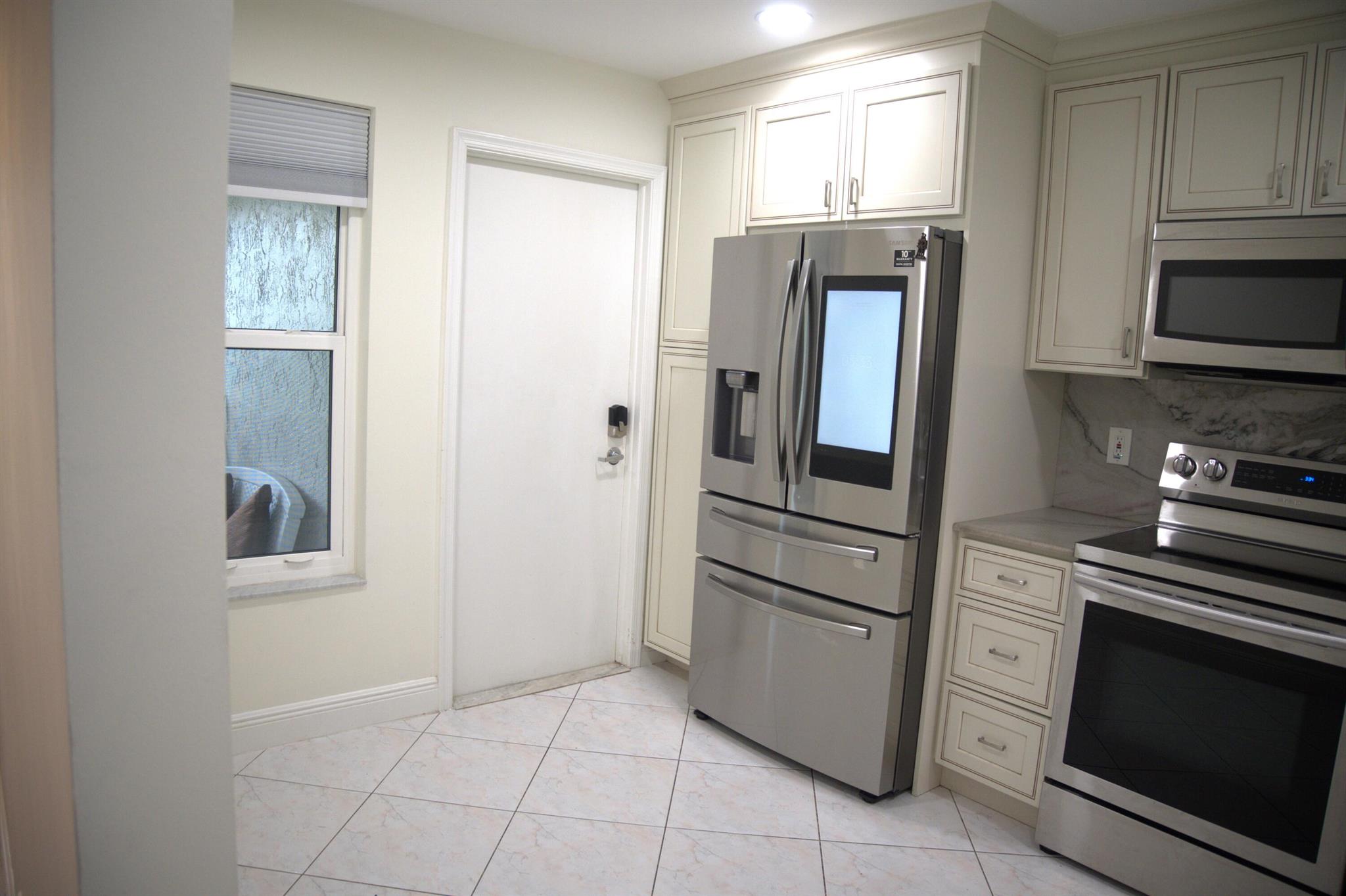 AMERICAN HOMES AT BOCA RA - Residential Lease
