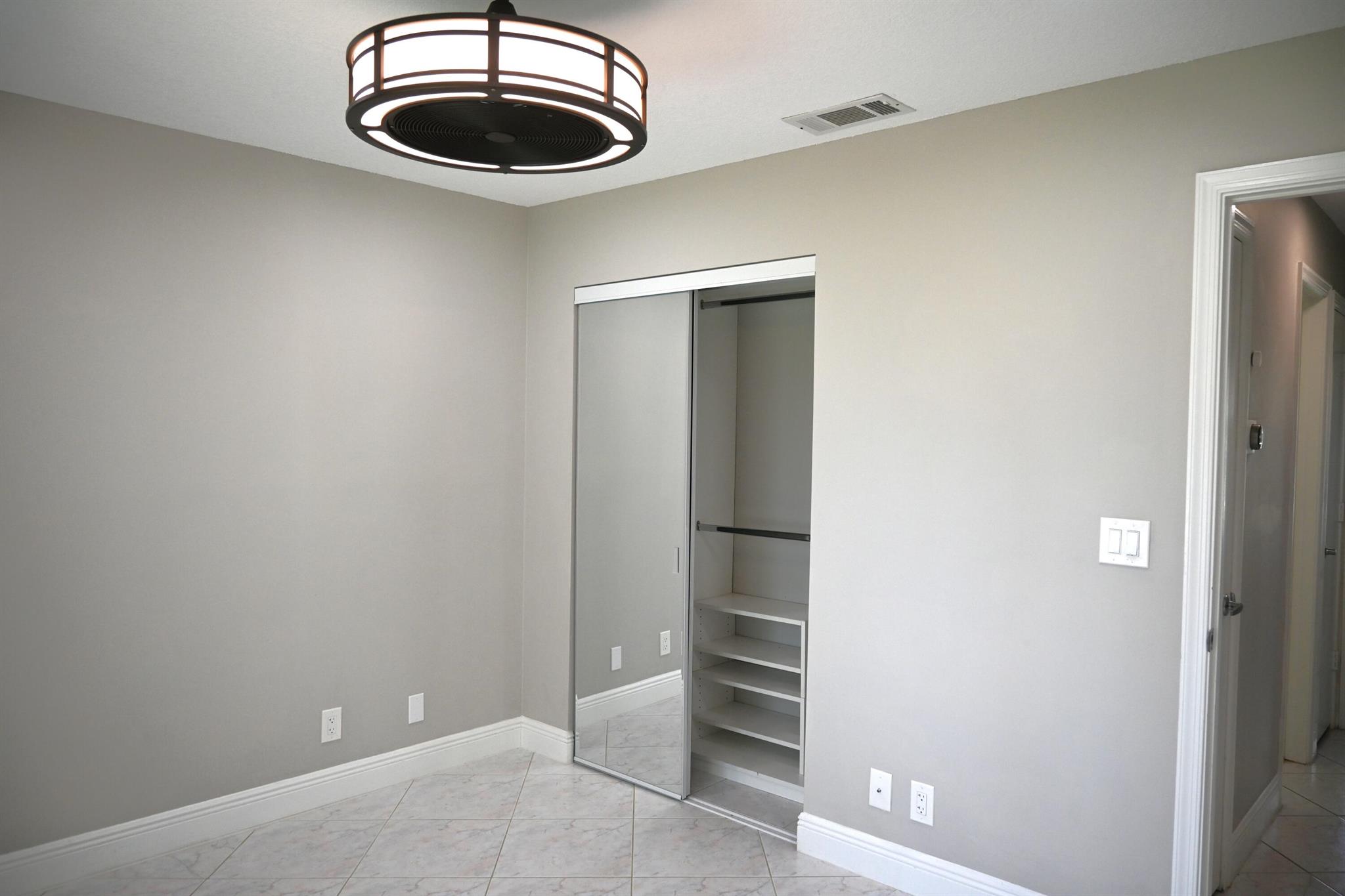 AMERICAN HOMES AT BOCA RA - Residential Lease