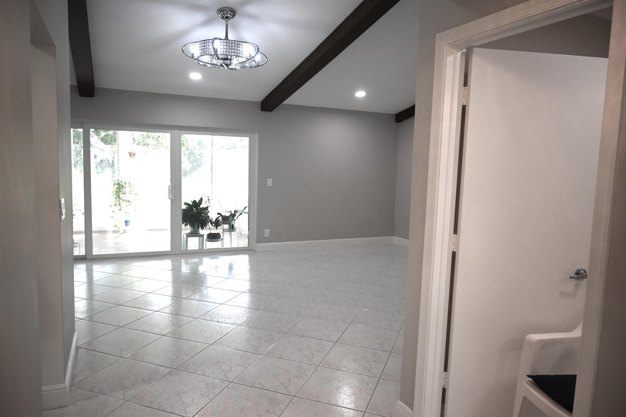 AMERICAN HOMES AT BOCA RA - Residential Lease