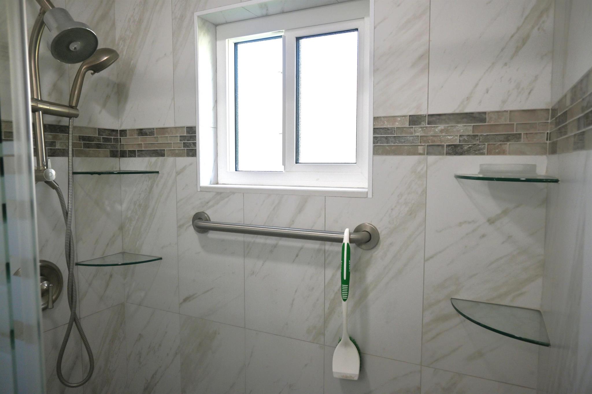 AMERICAN HOMES AT BOCA RA - Residential Lease
