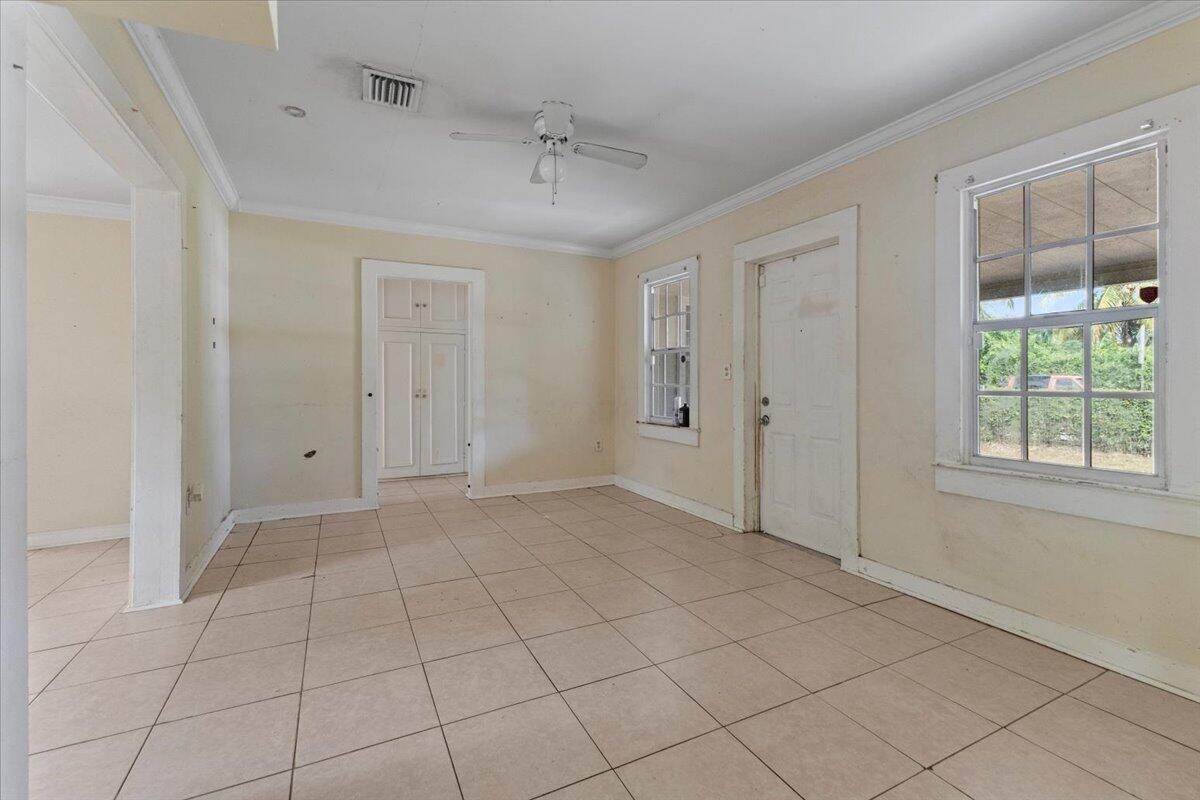 LAKE WORTH TOWN OF - Residential