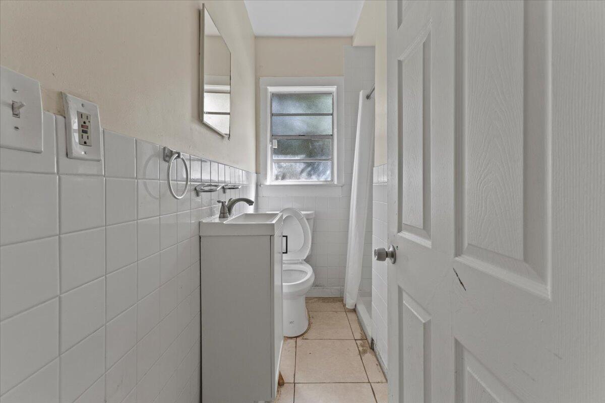 LAKE WORTH TOWN OF - Residential