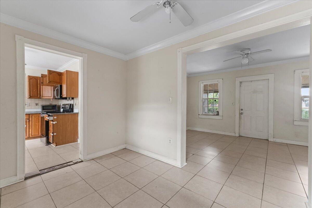 LAKE WORTH TOWN OF - Residential