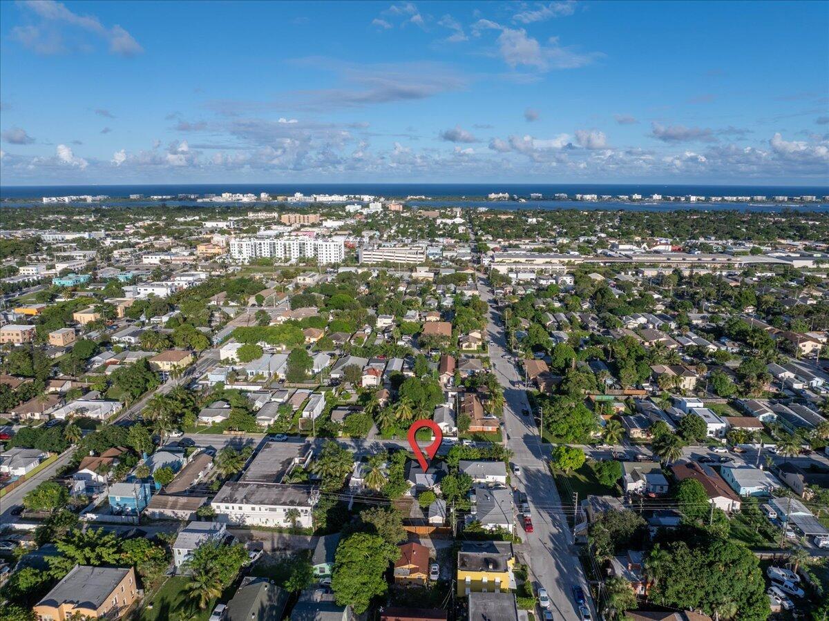 LAKE WORTH TOWN OF - Residential