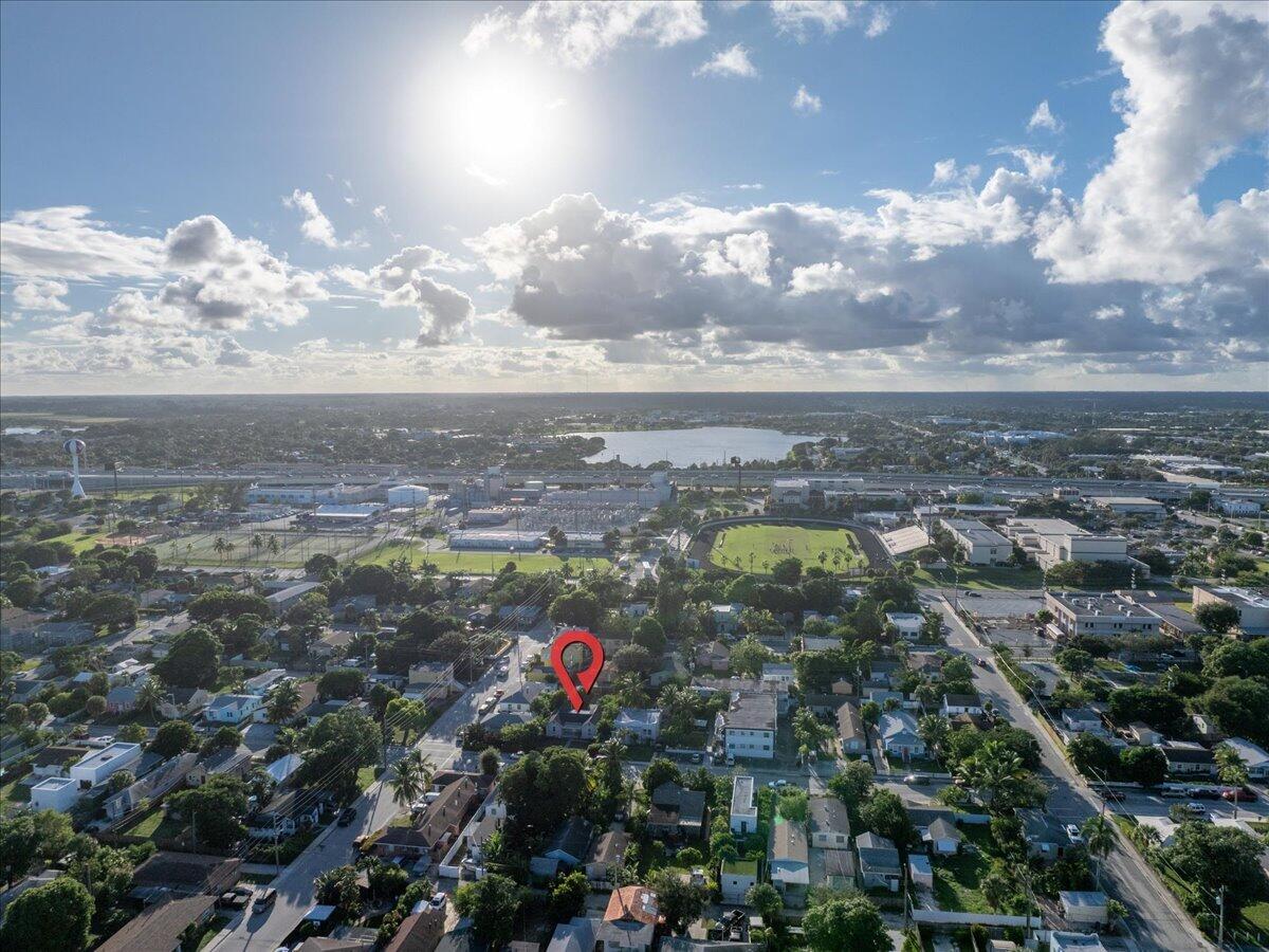 LAKE WORTH TOWN OF - Residential