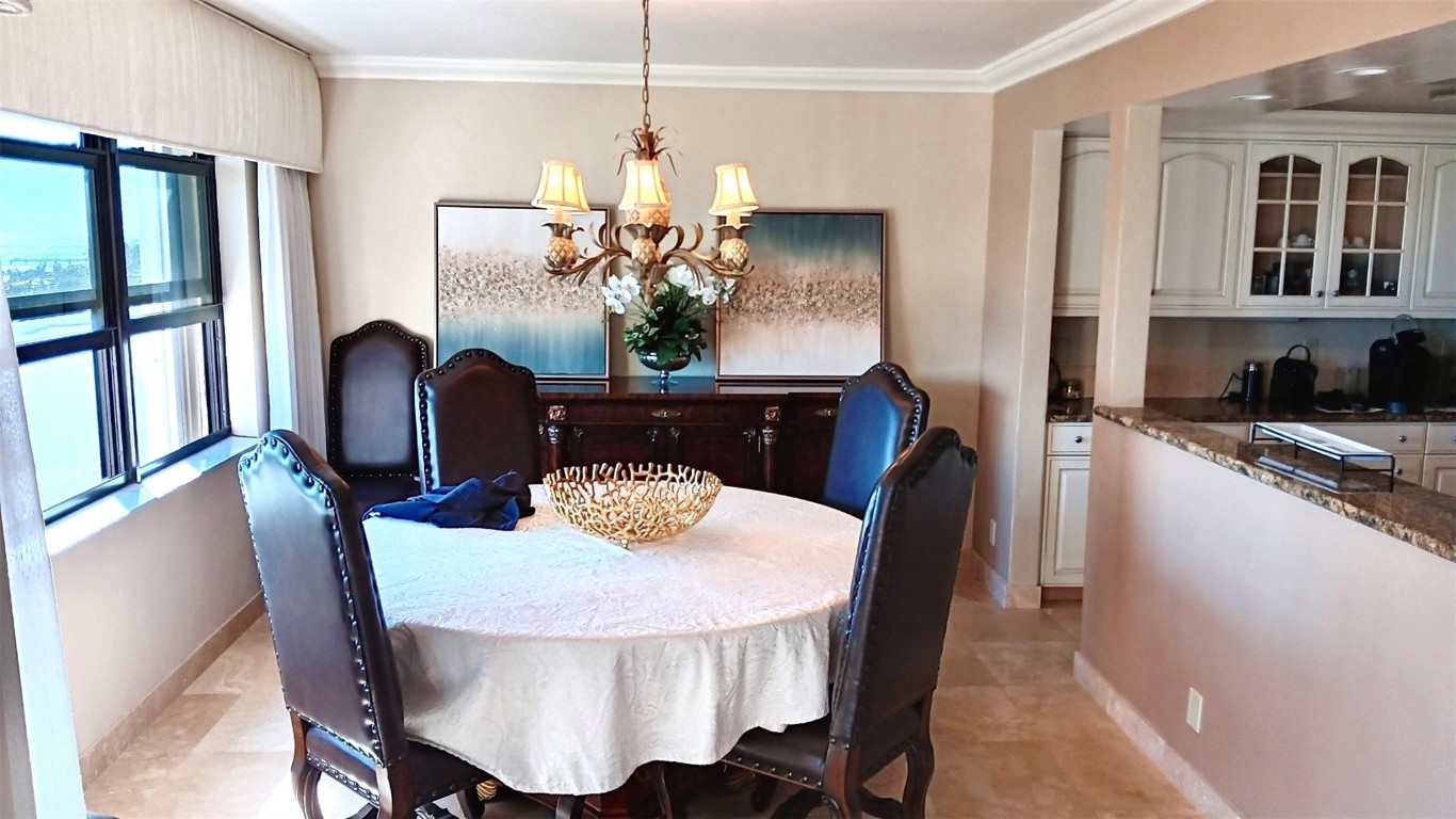 4900 N Ocean Boulevard 819