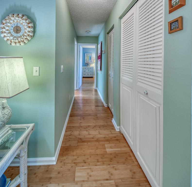 BARBICAN CONDO - Residential