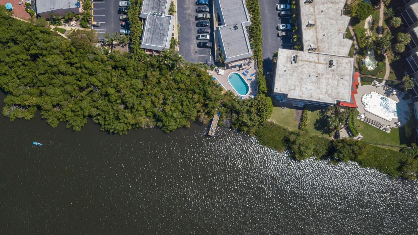BARBICAN CONDO - Residential