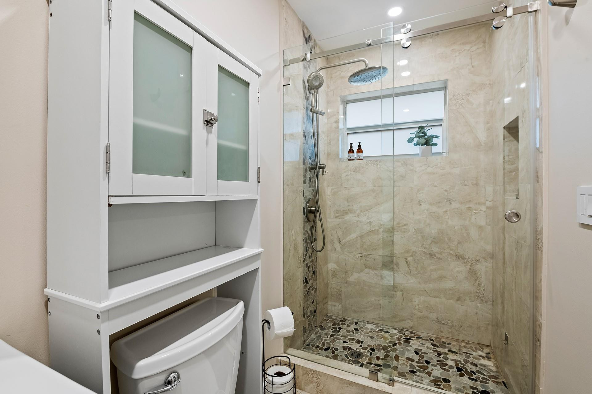 Riverside Park 7-24 B - Residential