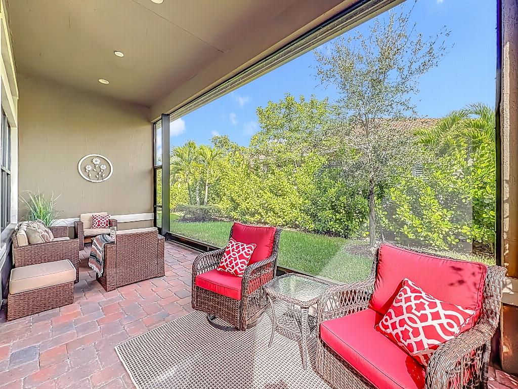 Parkland Royale 182-60 B - Residential