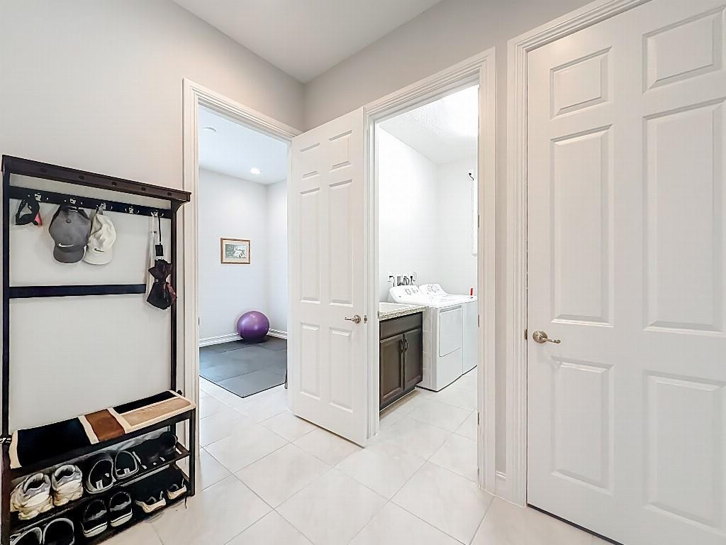 Parkland Royale 182-60 B - Residential