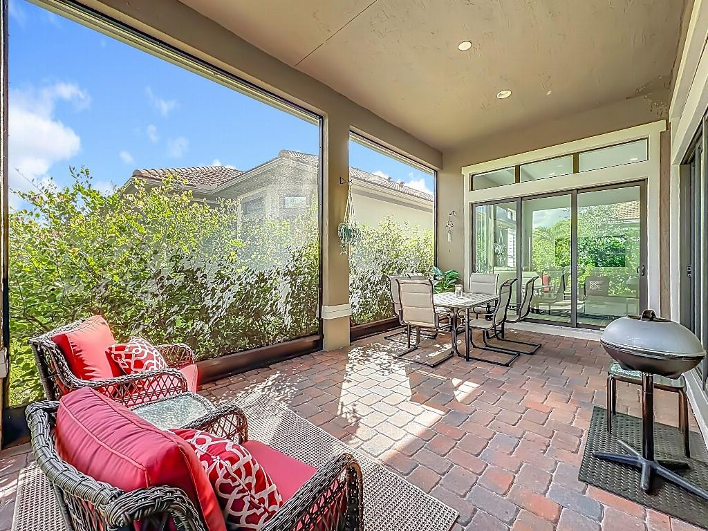 Parkland Royale 182-60 B - Residential