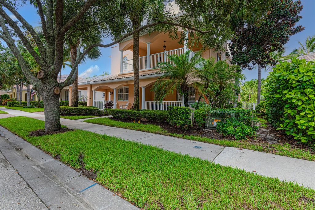 Photo of 230 San Remo Drive, Jupiter, FL 33458 (MLS # R11105173)