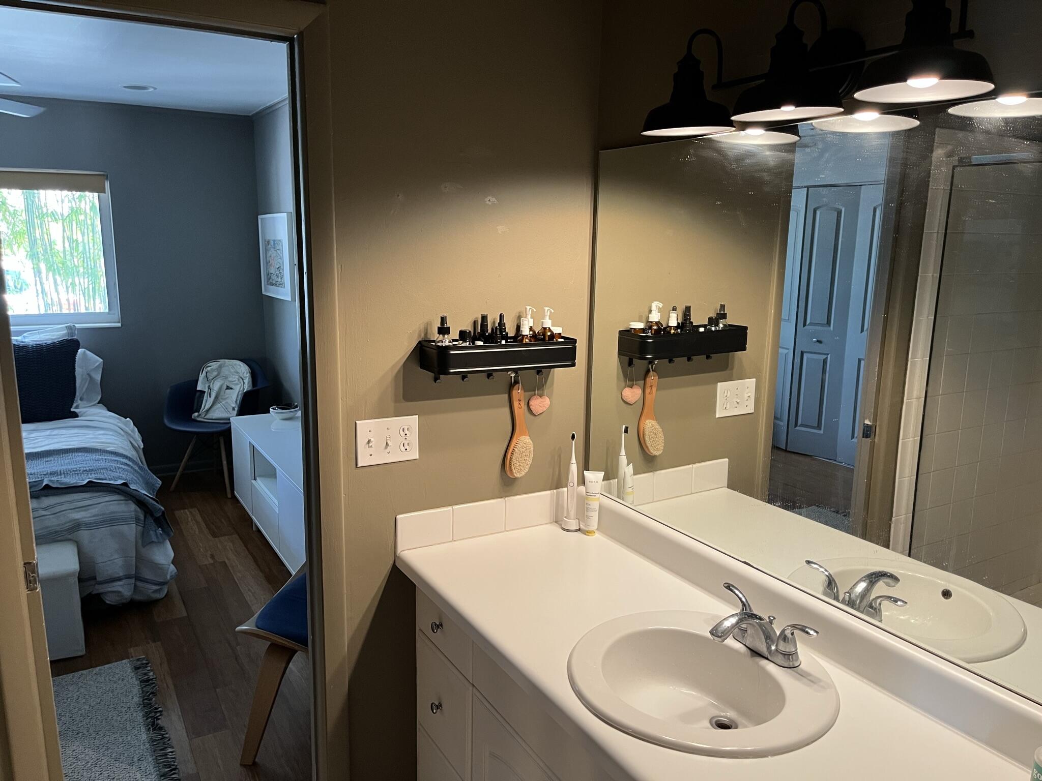 NORTH PALM BEACH VILLAGE OF 6 - Residential