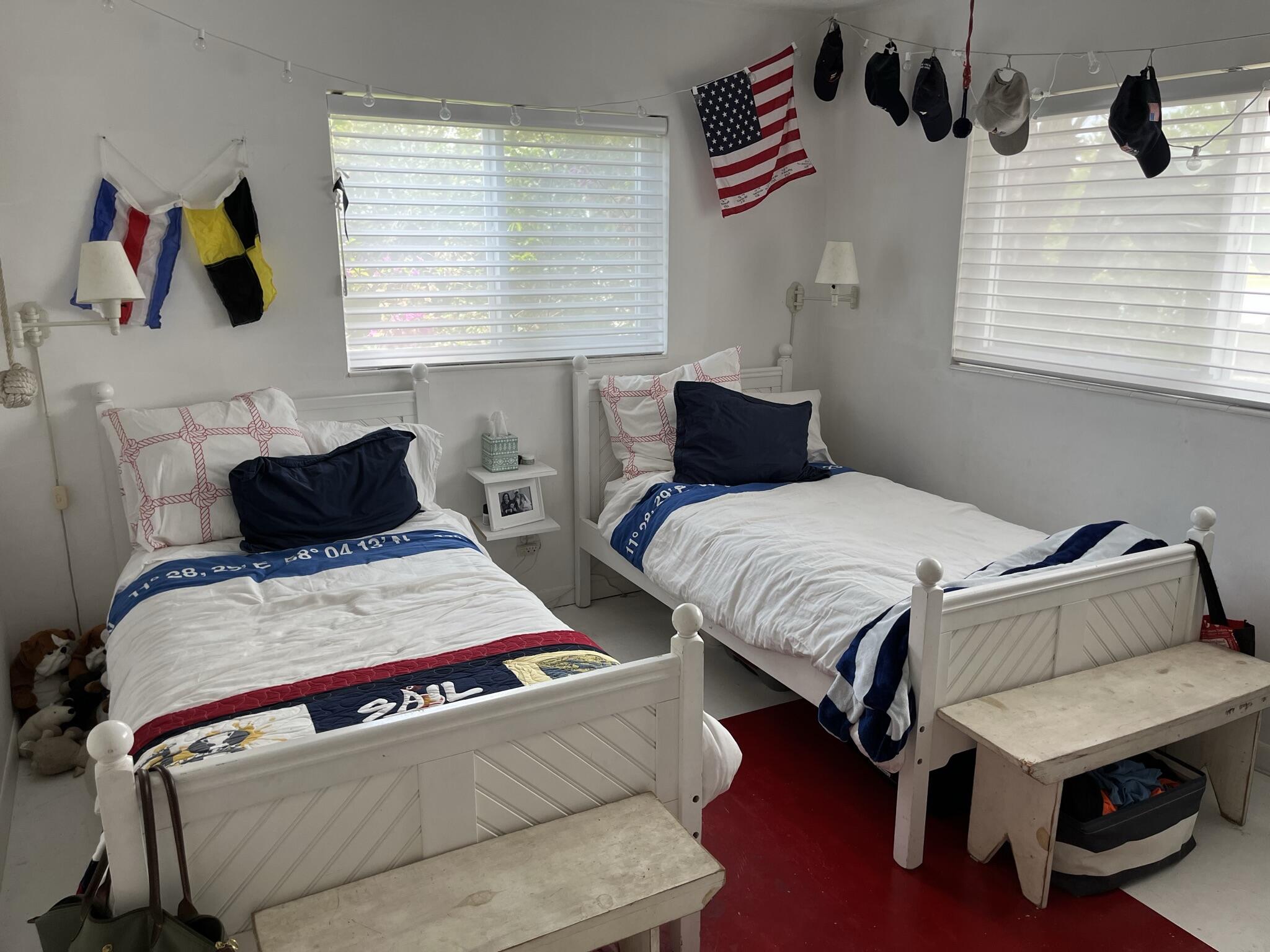 NORTH PALM BEACH VILLAGE OF 6 - Residential