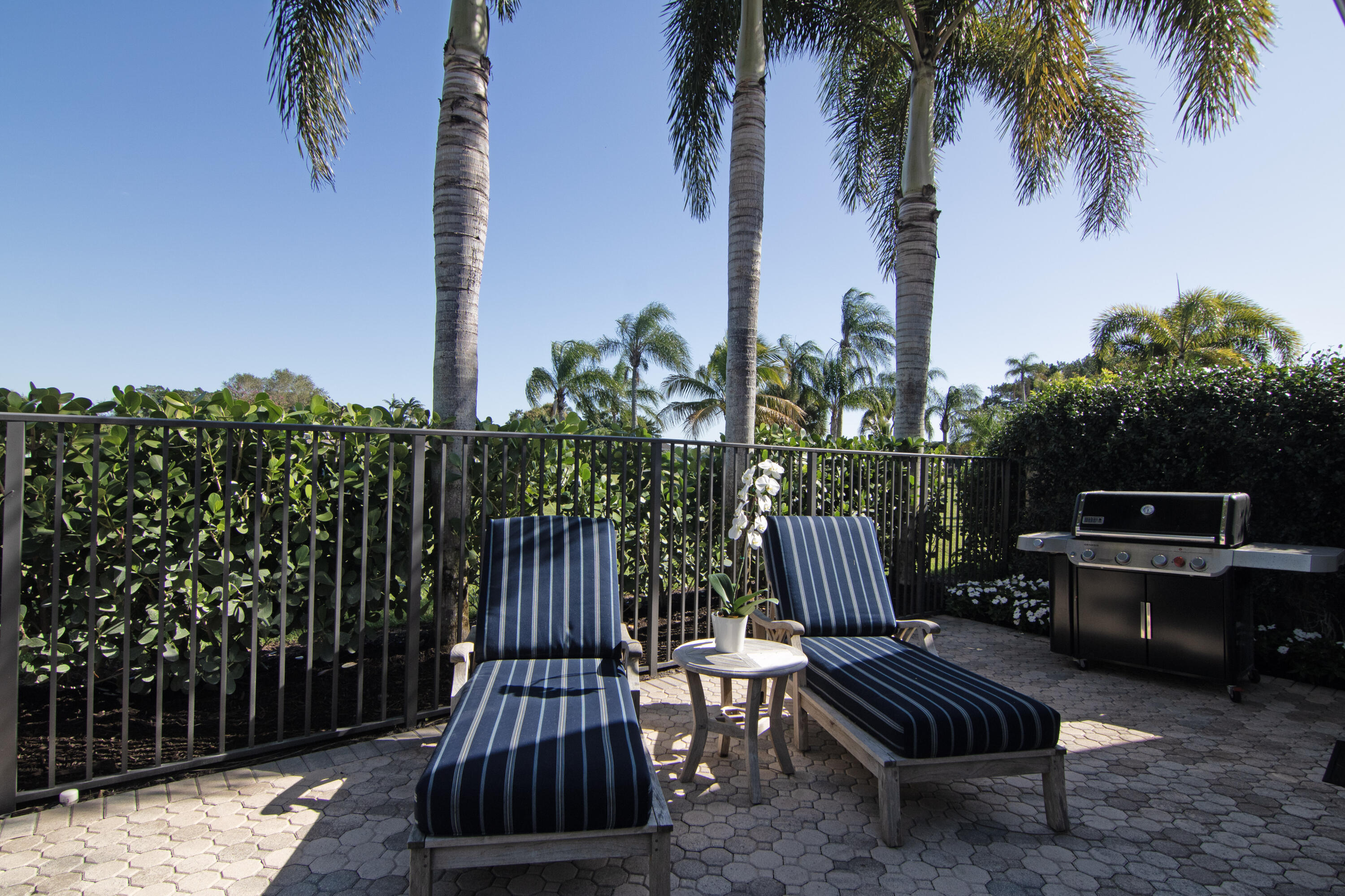 EAGLES LANDING OF P B POLO AND COUNTRY CLUB - Residential