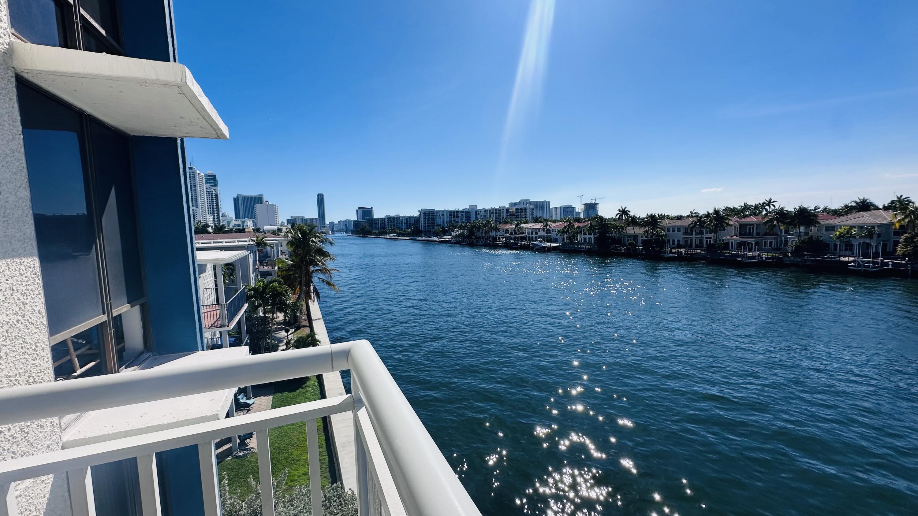 ALLINGTON TOWERS CONDO - Residential Lease