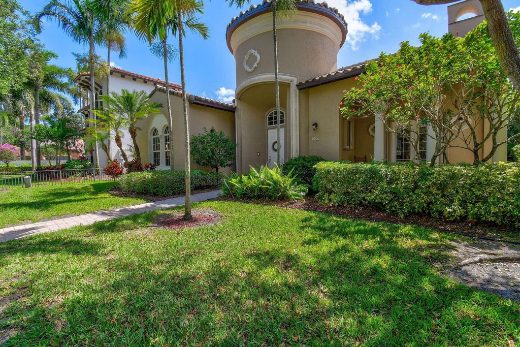 Photo of 150 Barcelona Drive, Jupiter, FL 33458 (MLS # R10949189)