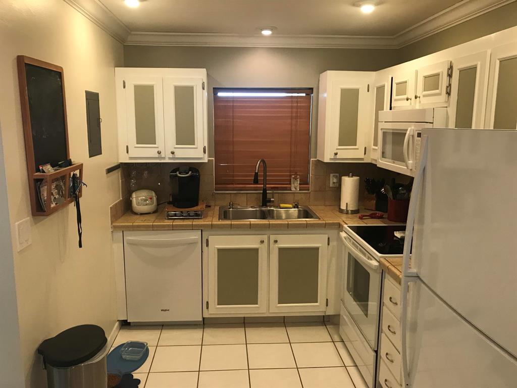 VENETIAN TERRACE CONDO - Residential