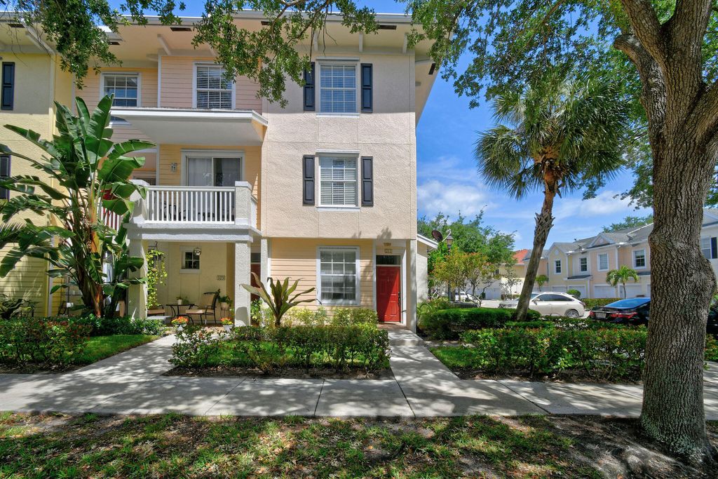 Photo of 175 Galicia Way #211, Jupiter, FL 33458 (MLS # B26015888)