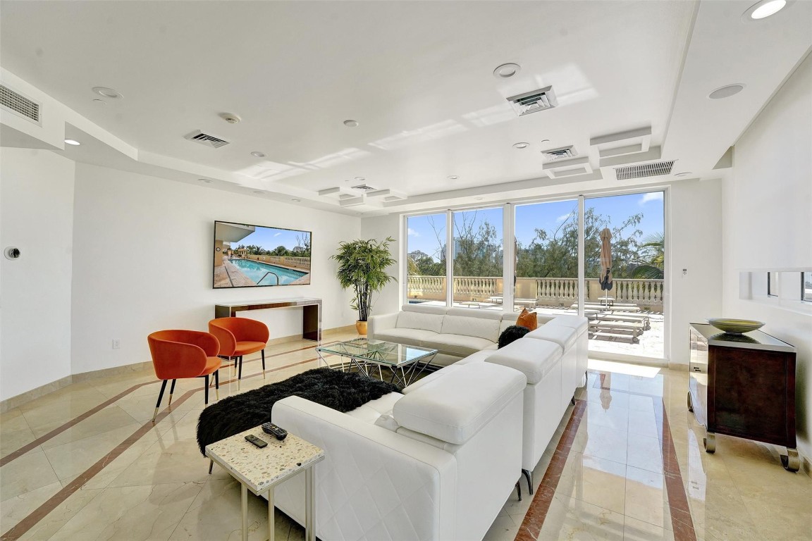 LE CLUB - Residential