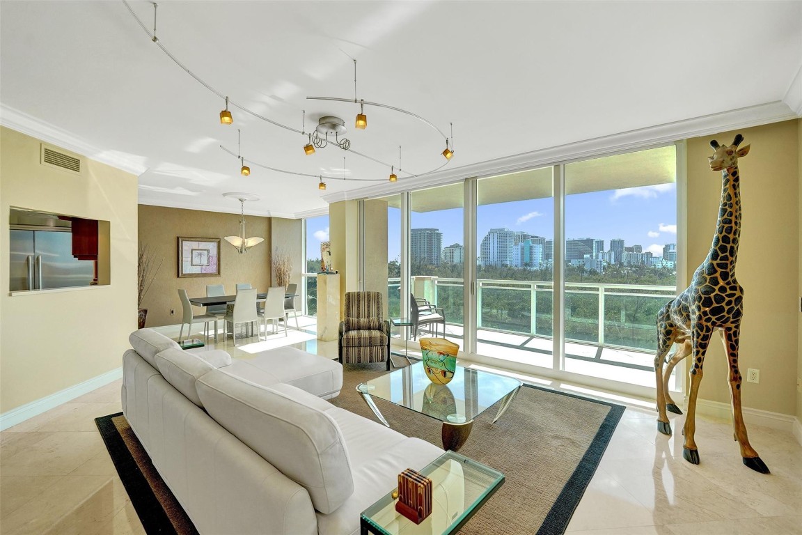 2845 NE 9th Street 603