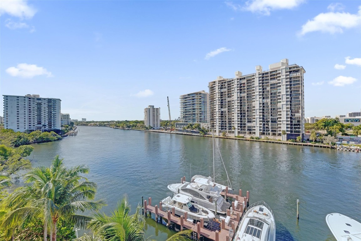 LE CLUB - Residential