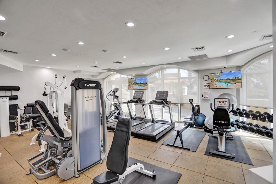 LE CLUB - Residential