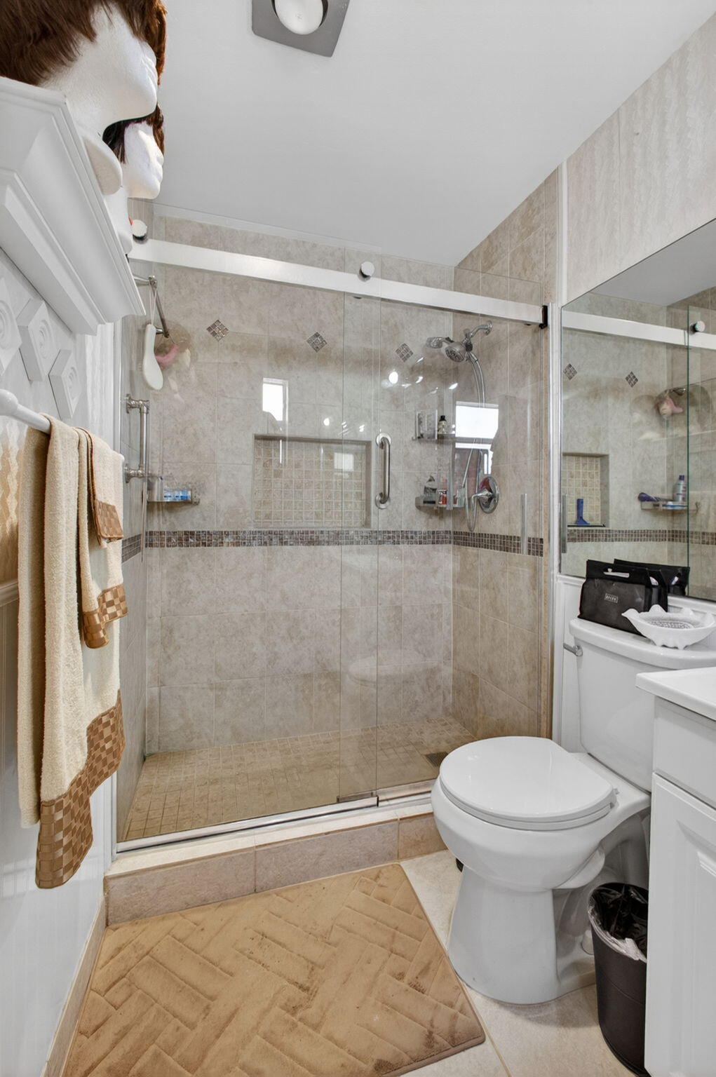 GOLDEN LAKES VILLAGE CONDO A - Residential