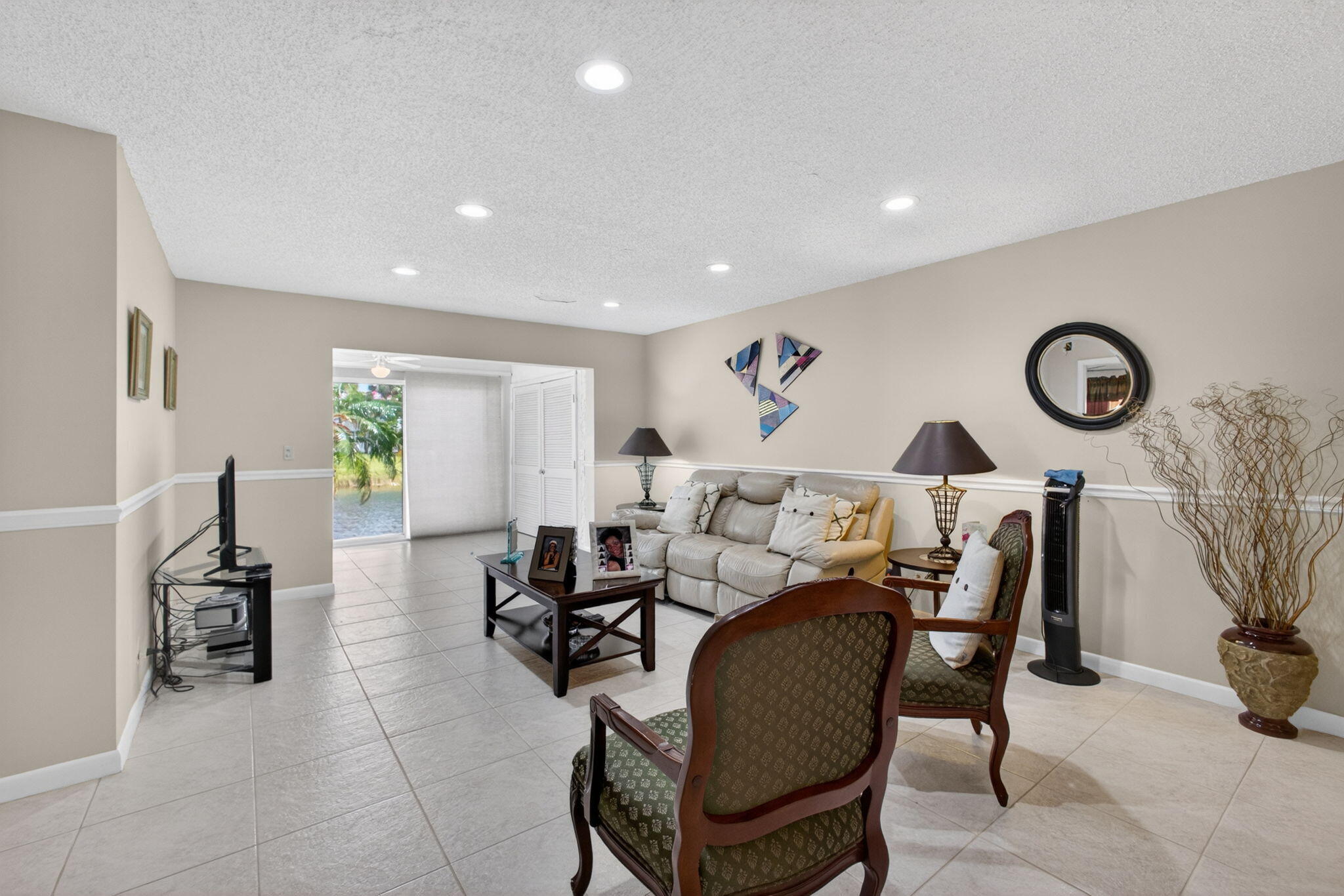 GOLDEN LAKES VILLAGE CONDO A - Residential