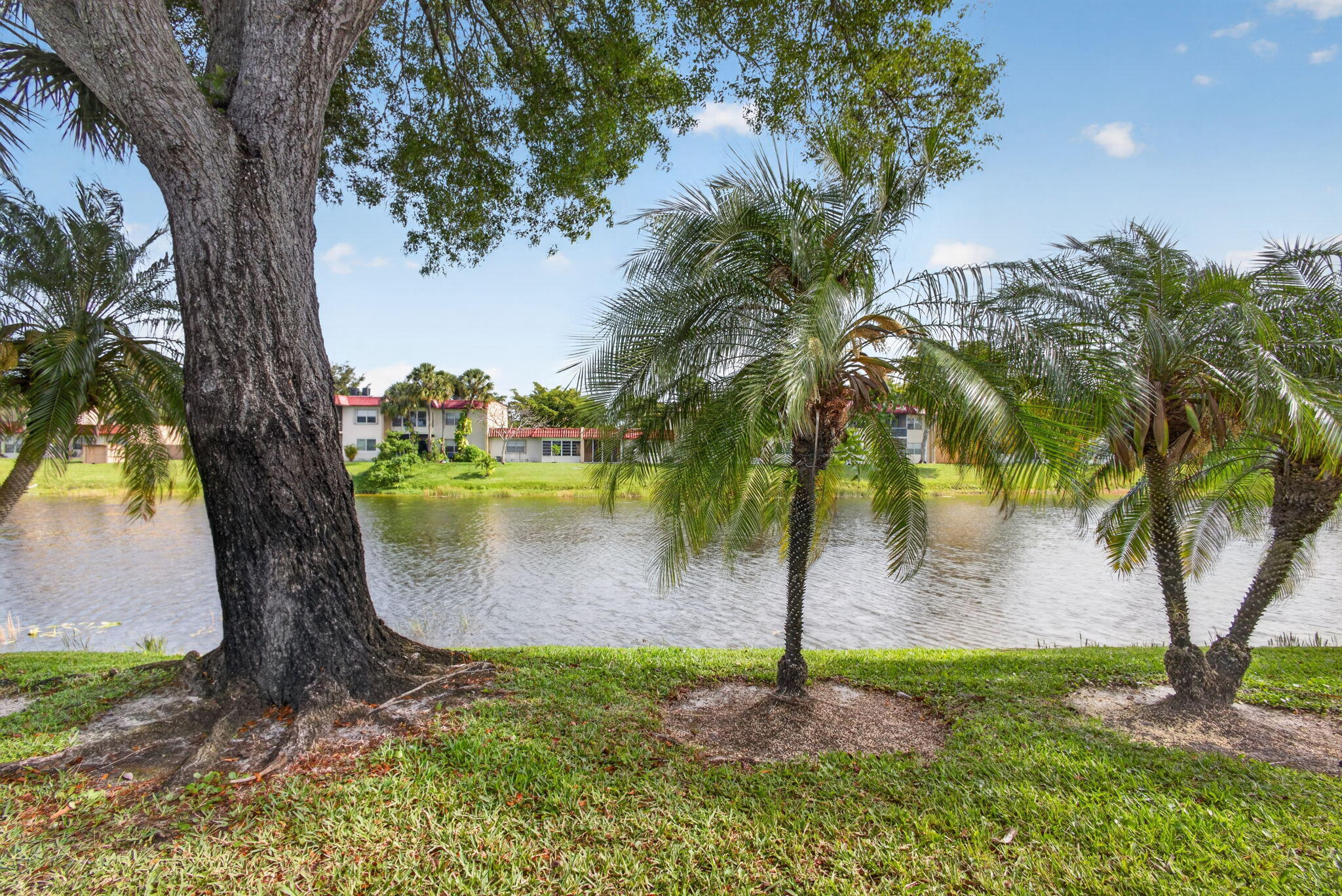 GOLDEN LAKES VILLAGE CONDO A - Residential