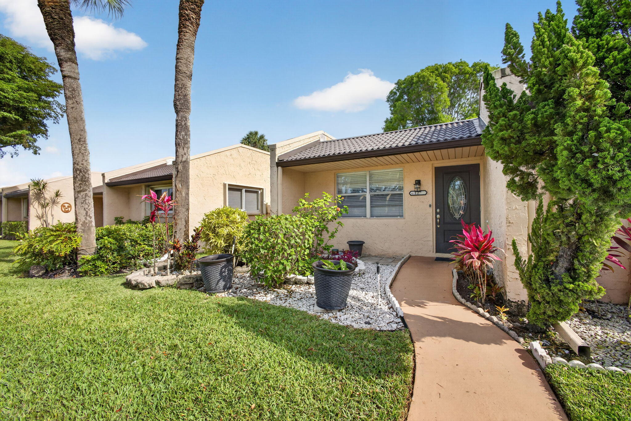 GOLDEN LAKES VILLAGE CONDO A - Residential