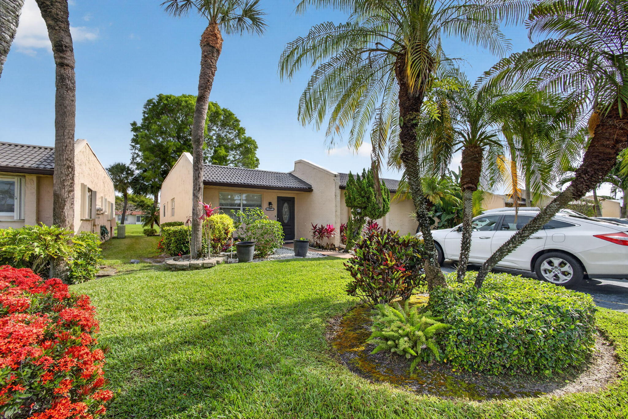 GOLDEN LAKES VILLAGE CONDO A - Residential