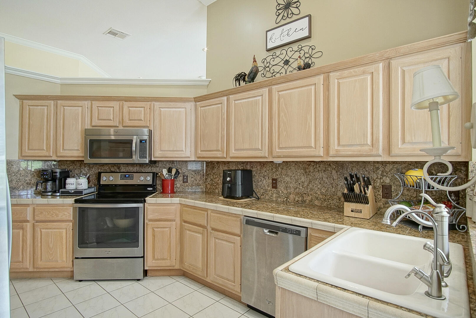 MONTE CARLO COUNTRY CLUB UNIT 2 - Residential