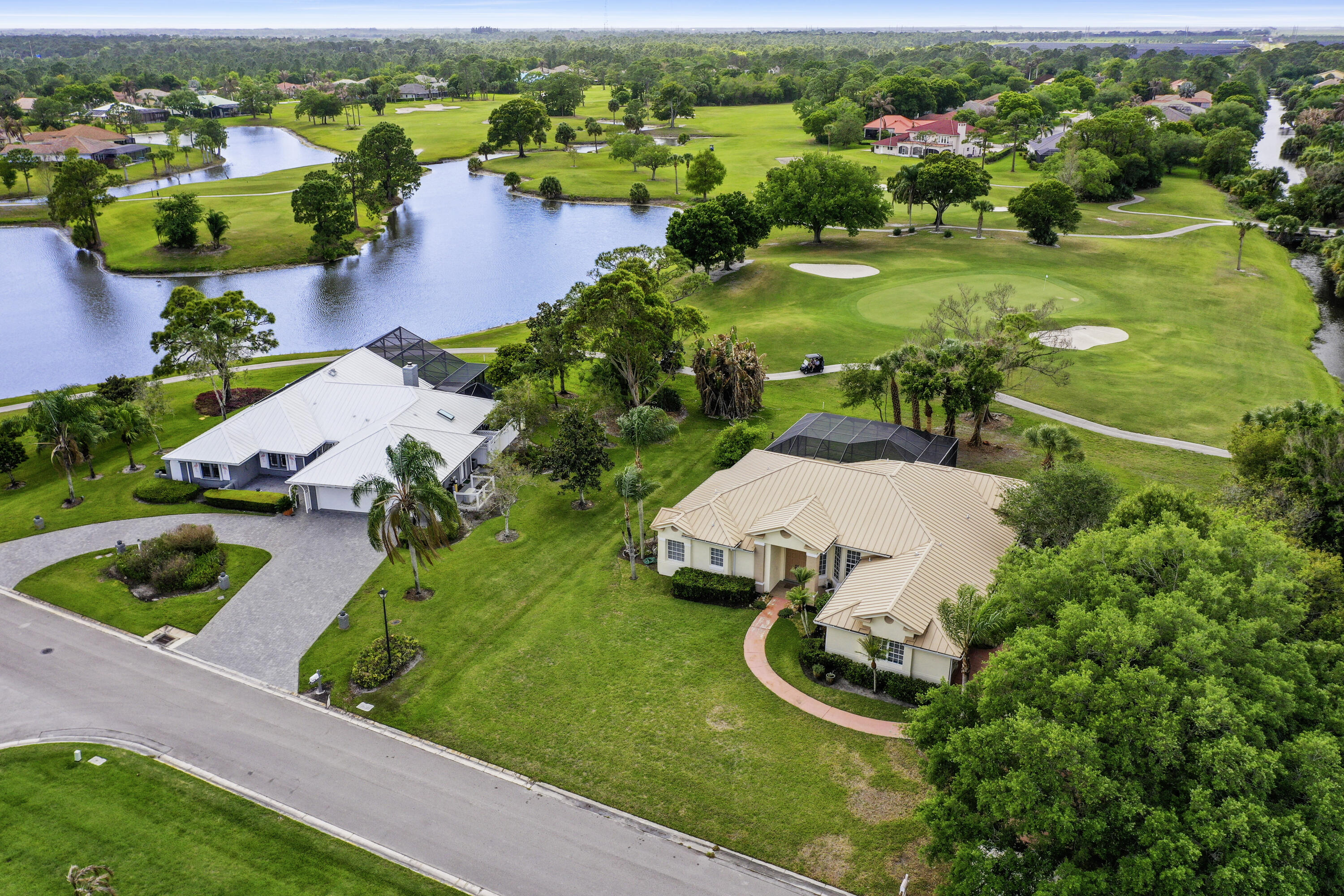 MONTE CARLO COUNTRY CLUB UNIT 2 - Residential