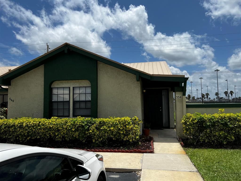 Photo of 554 SW Sara Boulevard, Port St Lucie, FL 34953 (MLS # R10890538)