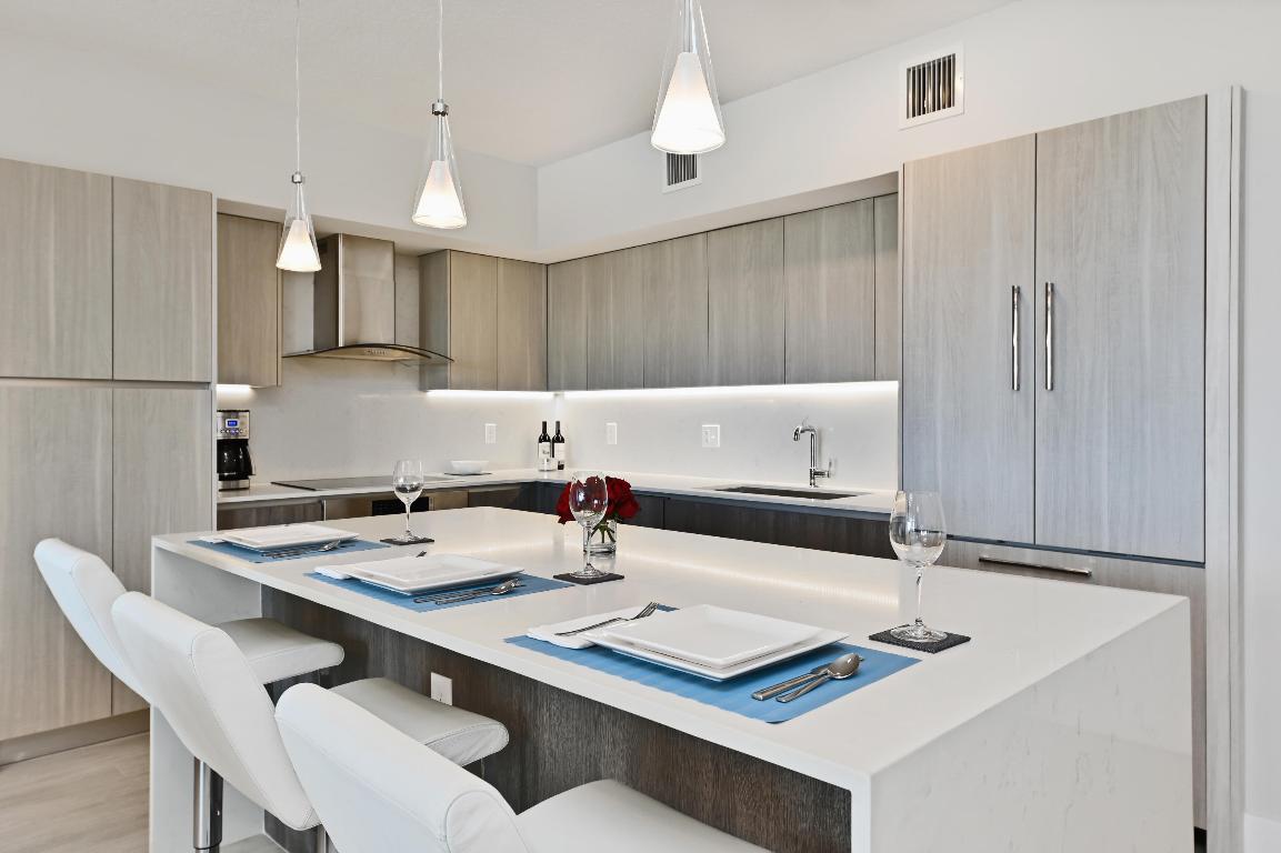 111 SE 1st Avenue 314