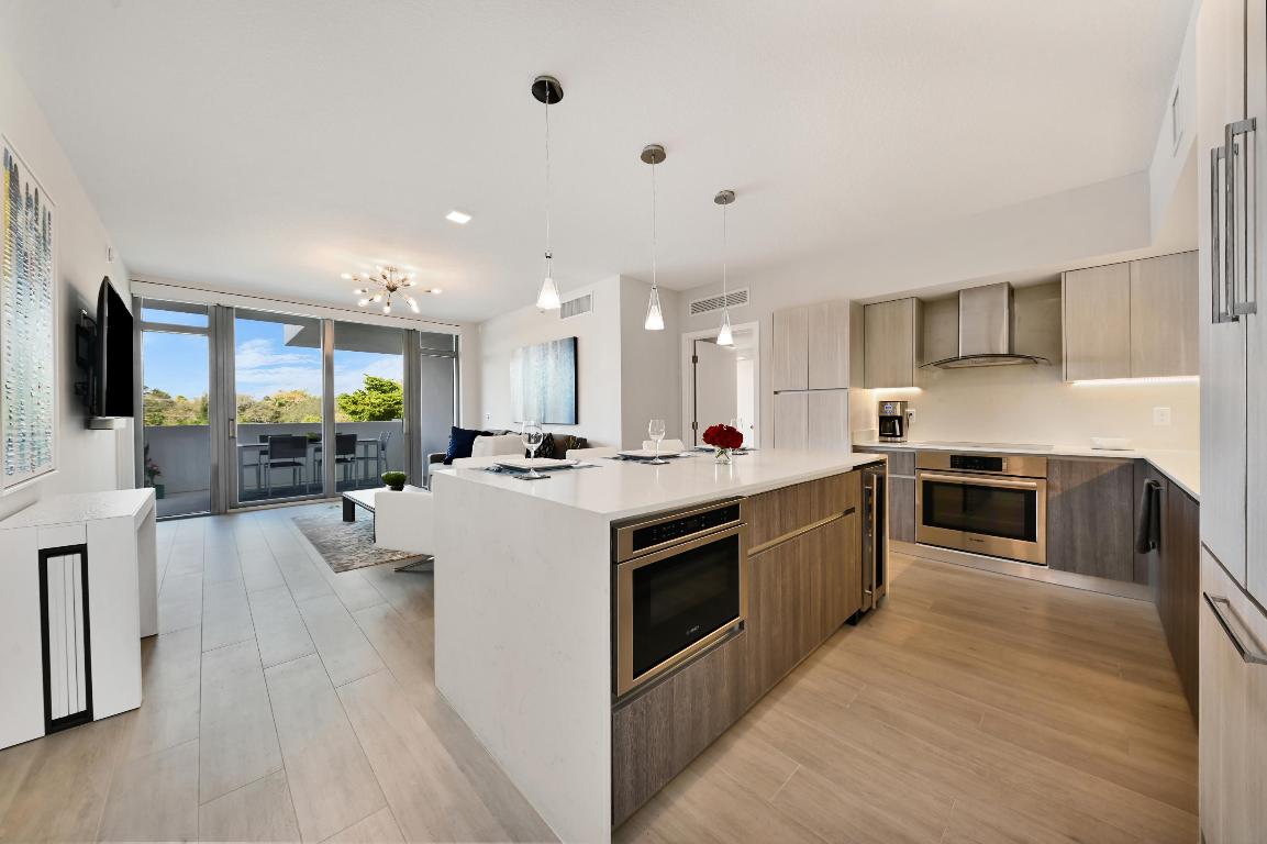 111 SE 1st Avenue 314