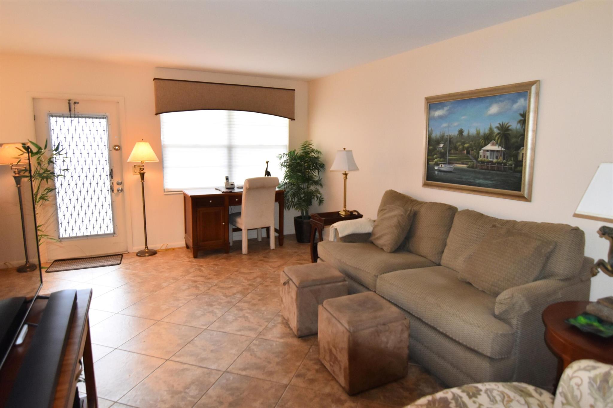 HYTHE AT CENTURY VILLAGE - Residential