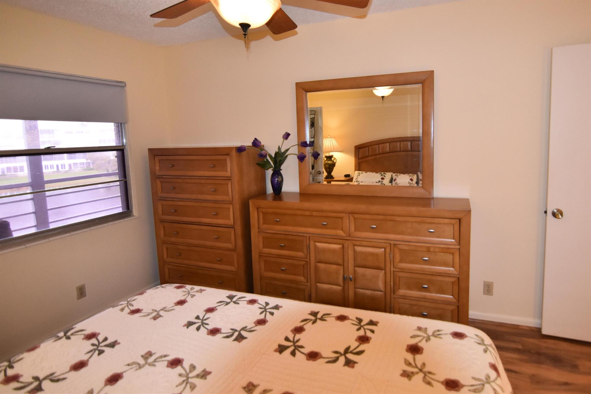 HYTHE AT CENTURY VILLAGE - Residential