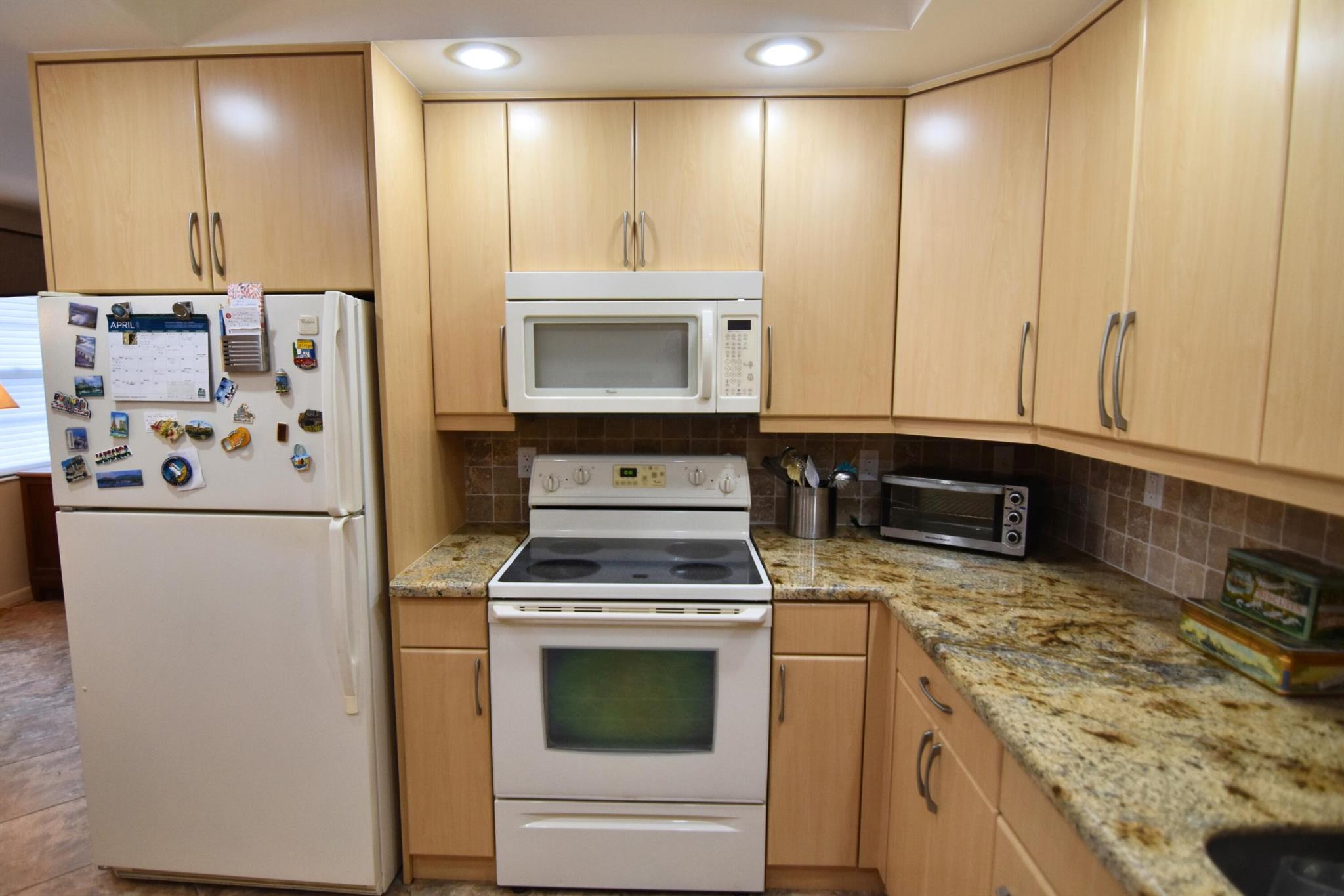 HYTHE AT CENTURY VILLAGE - Residential