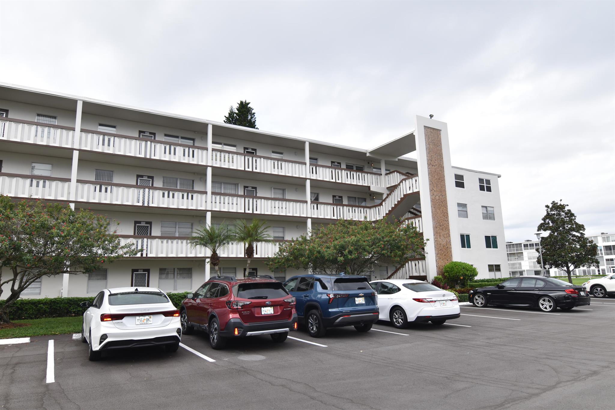 HYTHE AT CENTURY VILLAGE - Residential