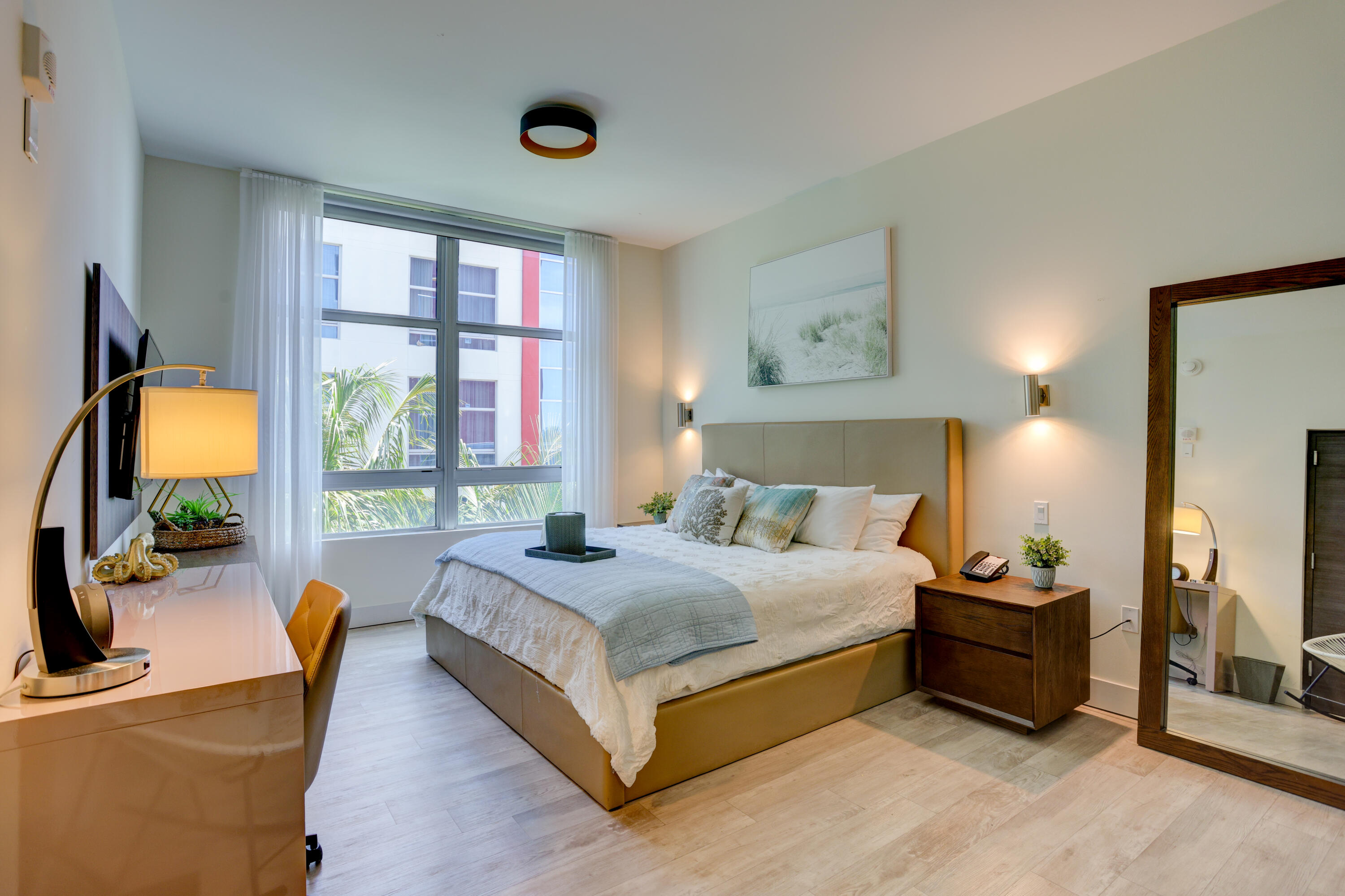 COSTA HOLLYWOOD CONDO - Residential