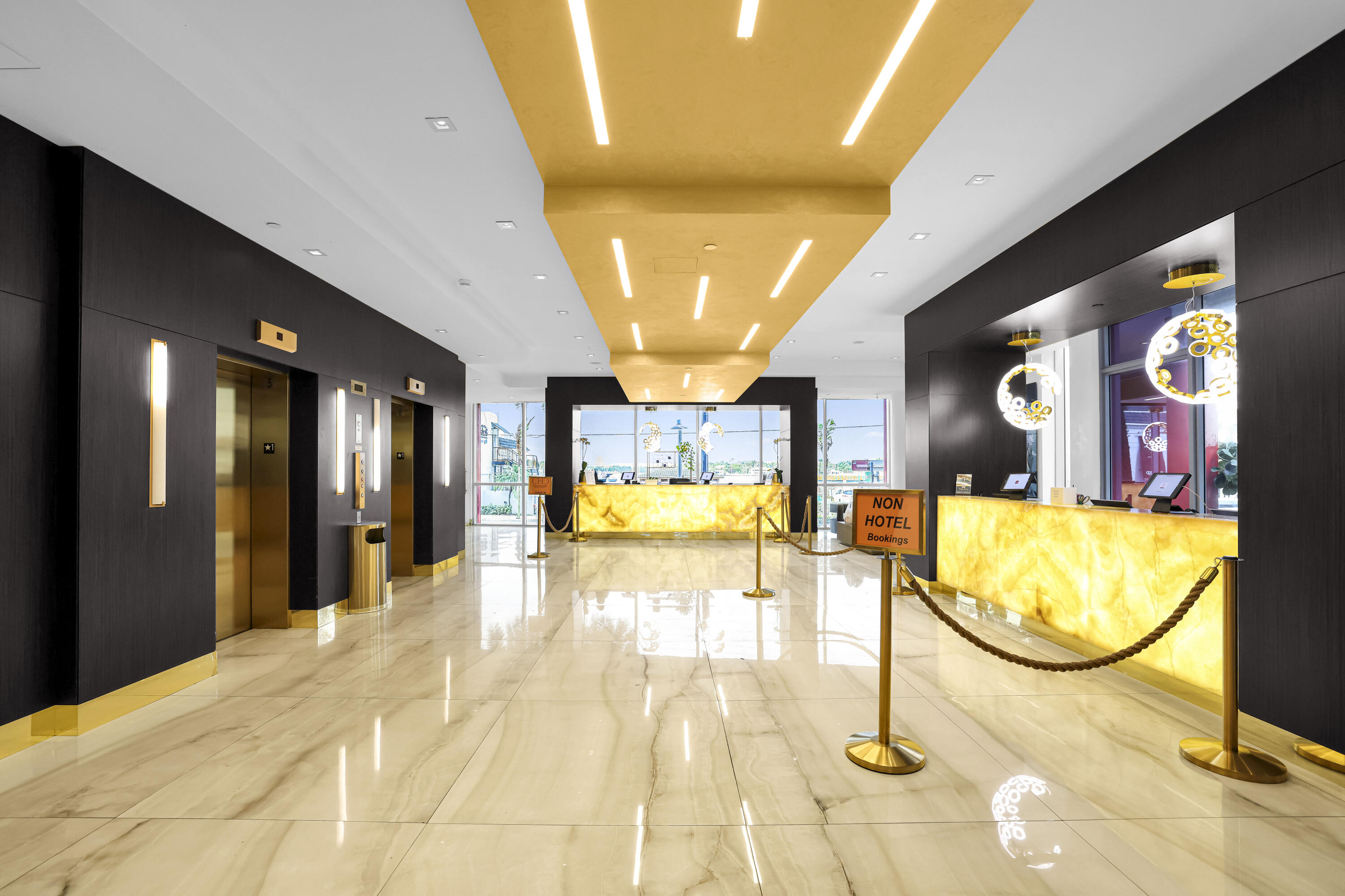 COSTA HOLLYWOOD CONDO - Residential