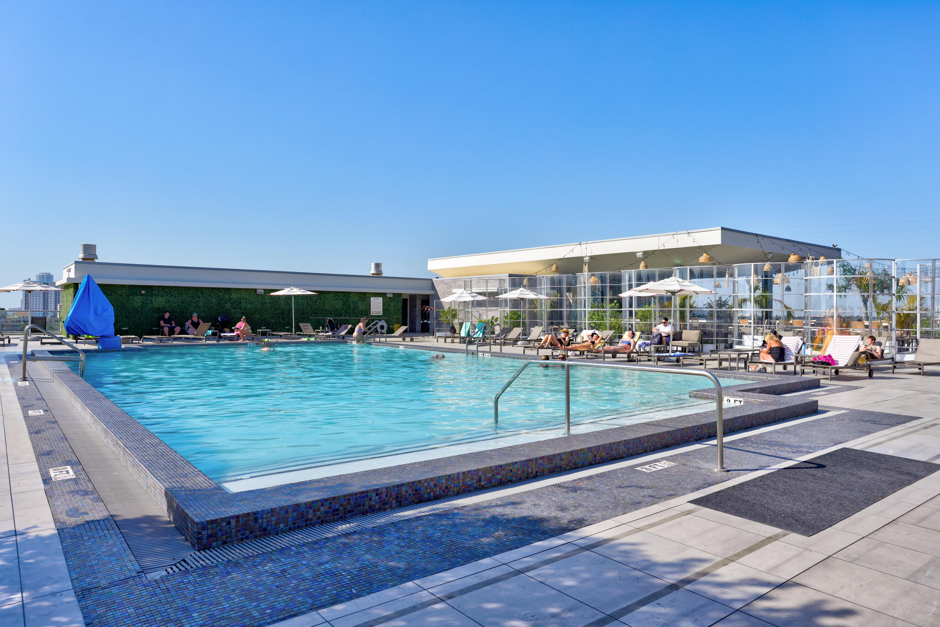 COSTA HOLLYWOOD CONDO - Residential