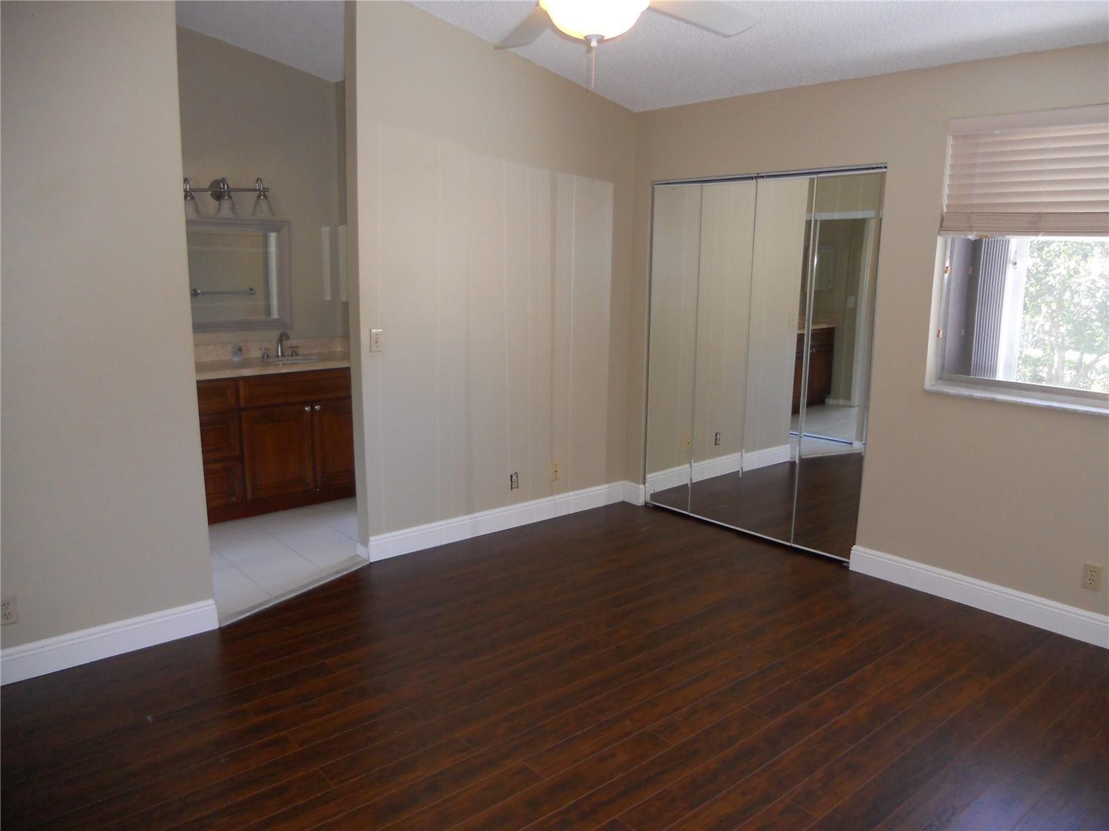 WOODGATE 10 CONDO - Residential