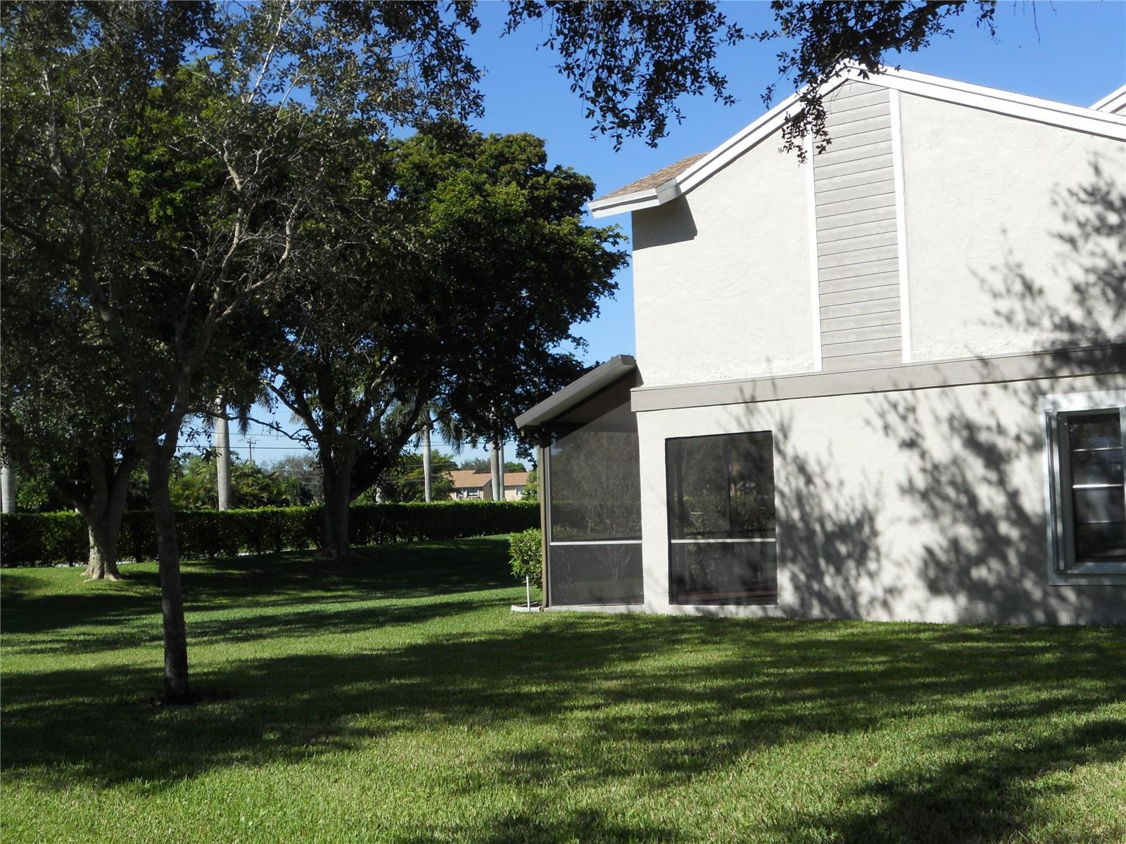 WOODGATE 10 CONDO - Residential